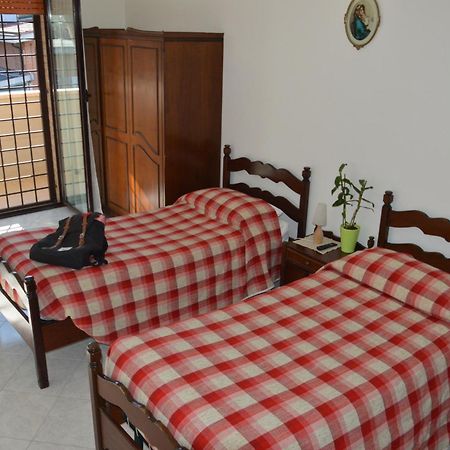 Hotel Domus Achille Fosco Ciampino Exterior foto